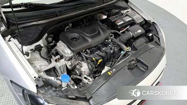 Hyundai Avante AD id 3801723 из Кореи 16