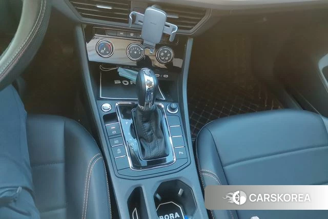 Volkswagen Bora id 4276262 из Китая 13