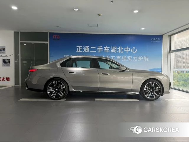 BMW 7 series id 4256606 из Китая 23