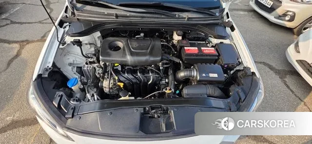 Hyundai Avante AD id 3737343 из Кореи 12