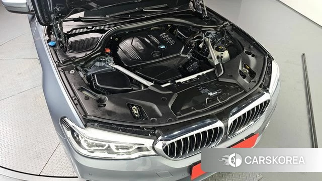 BMW 5 Series (G30) id 4378205 из Кореи 16