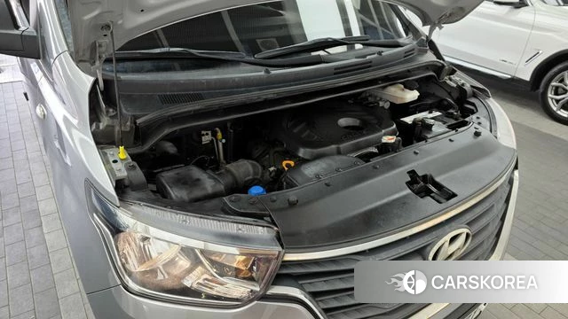 Hyundai The New Grand Starex id 3873932 из Кореи 16