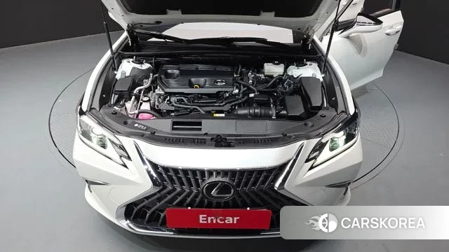 Lexus ES300h 7th generation id 3776671 из Кореи 16