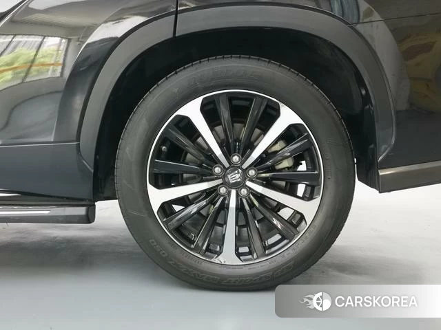 Toyota Crown Lufang id 4333949 из Китая 16