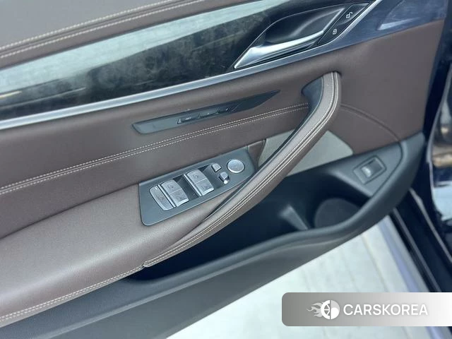 BMW 5 series id 4271703 из Китая 33