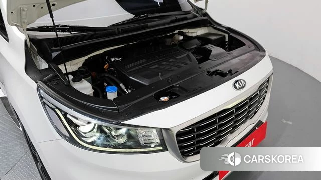 Kia The New Carnival id 4447611 из Кореи 16