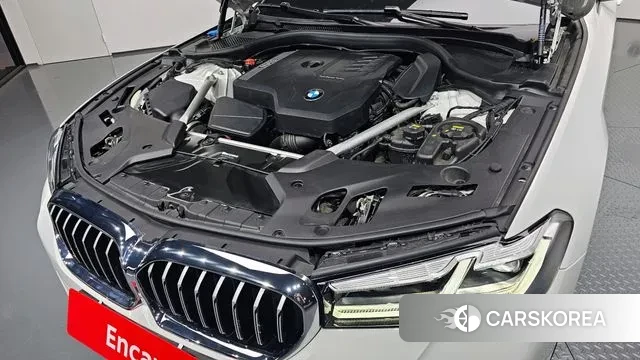 BMW 5 Series (G30) id 3053462 из Кореи 16