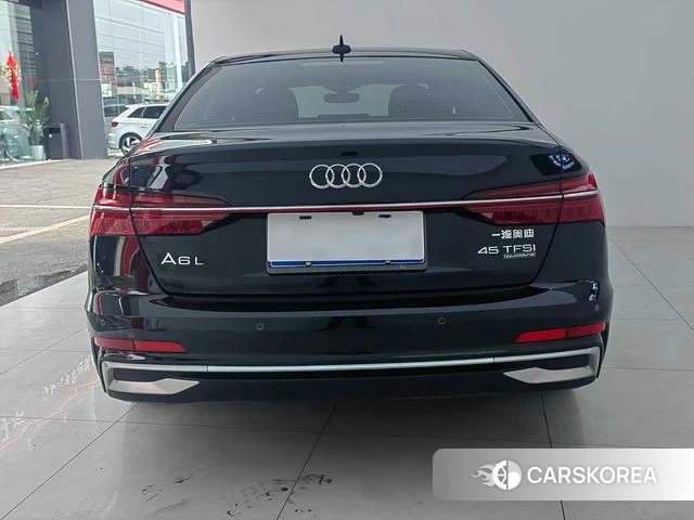 Audi A6L id 4299983 из Китая 17