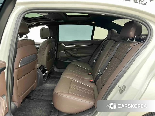 BMW 5 series 2023 Белый из Китая, фото 6