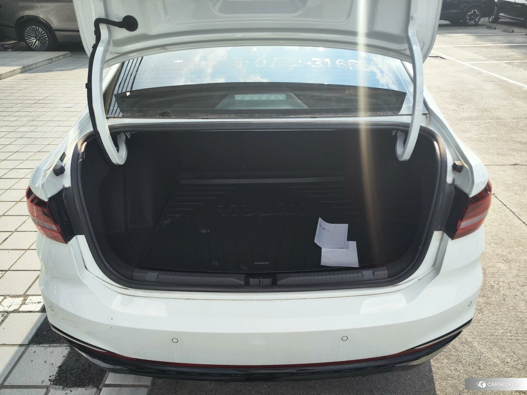 Volkswagen Lavida 2023 Белый из Китая, фото 6
