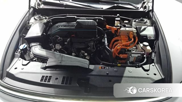 Hyundai Grandeur Hybrid (GN7) id 4248825 из Кореи 32