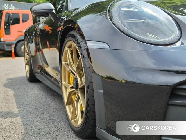 Porsche 911(992) id 4559912 из Кореи 16