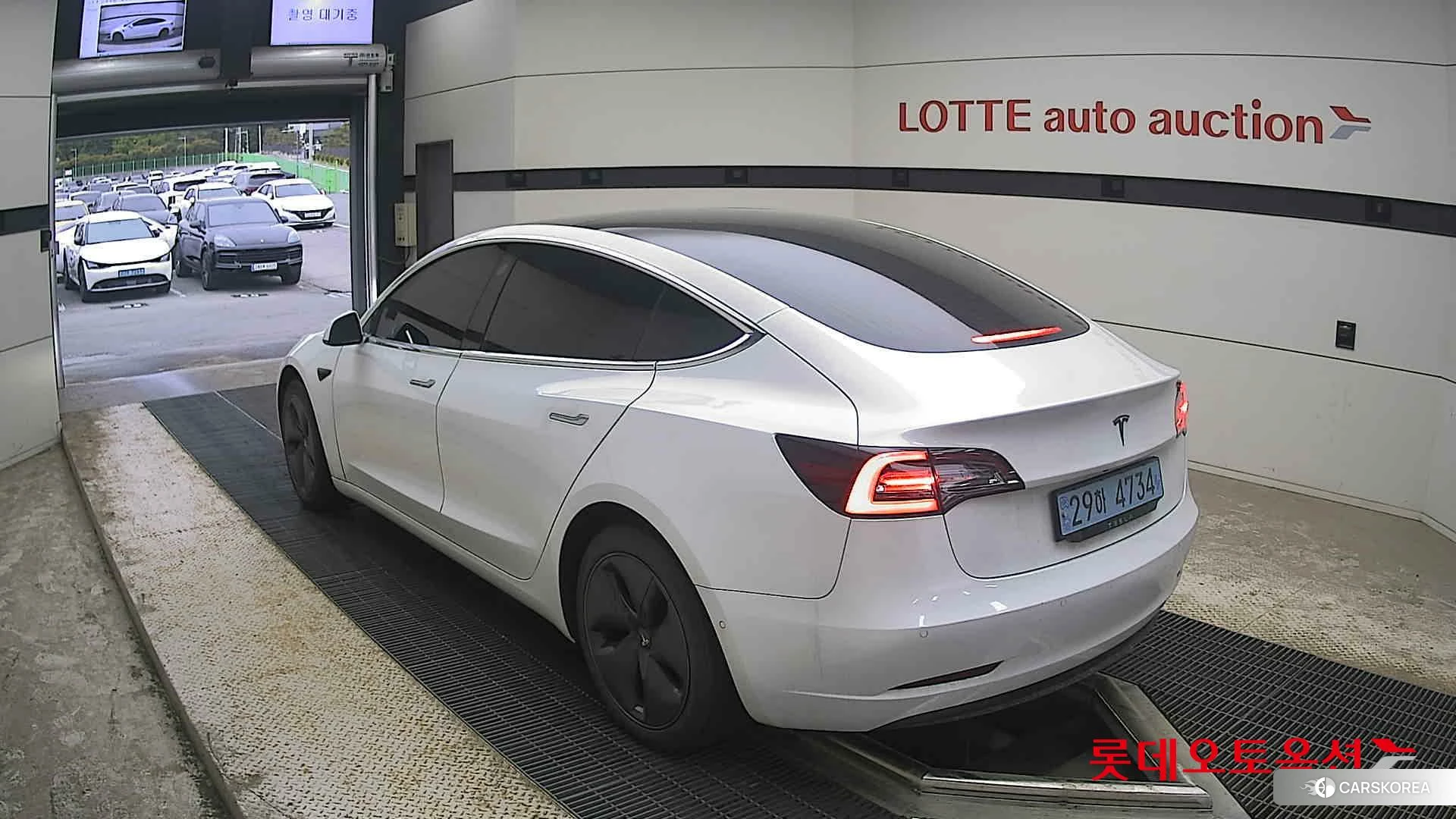 Tesla Model 3 Standard Range Plus RWD id 4289296 из Кореи 33