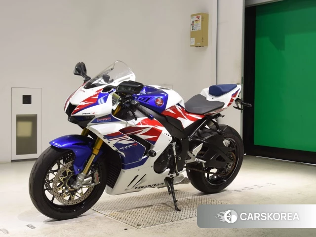 Honda CBR1000RR-R FIREBLADE SP 2023 из Японии, фото 3