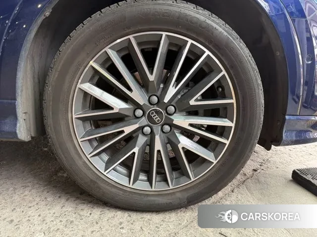 Audi Q3 (F3) id 3726558 из Кореи 10