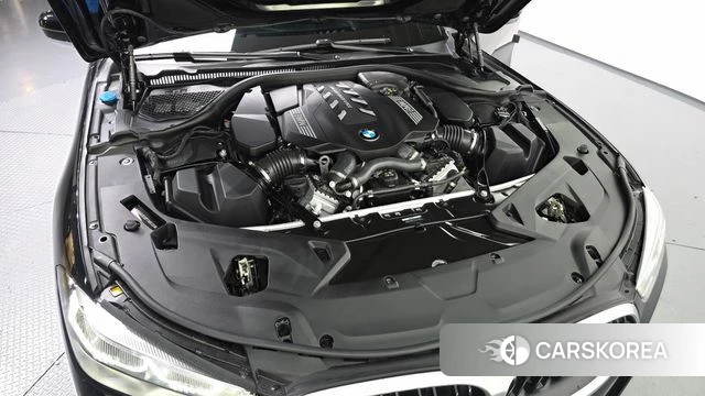 BMW 8 Series (G15) id 4579464 из Кореи 30