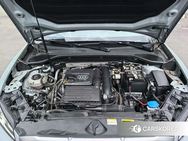 Audi Q2L id 4335813 из Китая 17