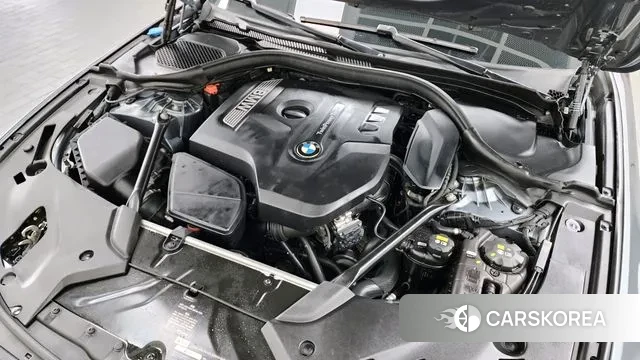 BMW 5 Series (G30) id 3345464 из Кореи 16