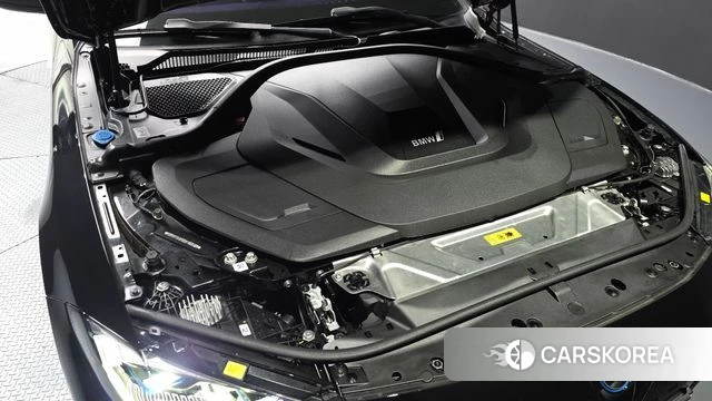 BMW i4 id 3922248 из Кореи 16