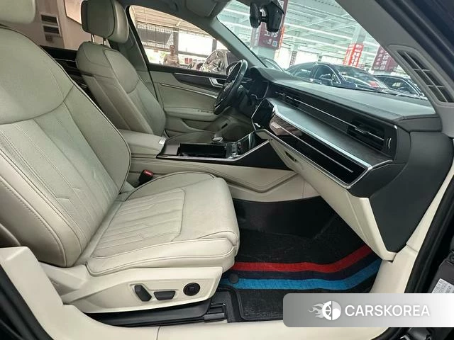 Audi A6L 2022 Черный из Китая, фото 6