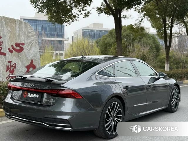 Audi A7 2024 Темно-серый из Китая, фото 6