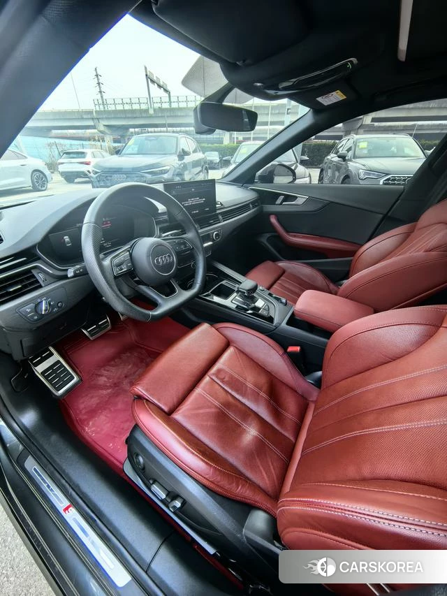 Audi A4L id 3890625 из Китая 8