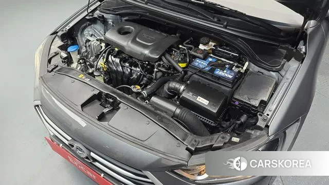 Hyundai Avante AD id 3313516 из Кореи 16