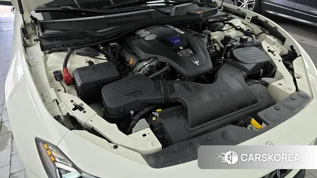 Maserati Ghibli id 3095574 из Кореи 16