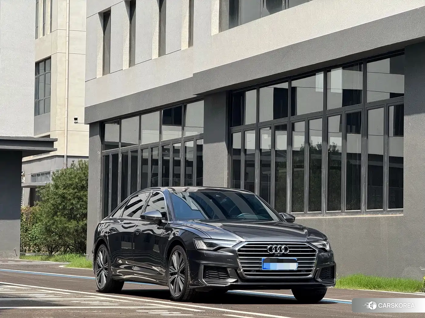 Audi A6L id 4664419 из Китая 16