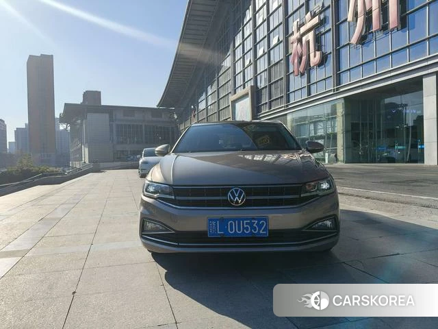 Volkswagen Bora id 4272946 из Китая 8