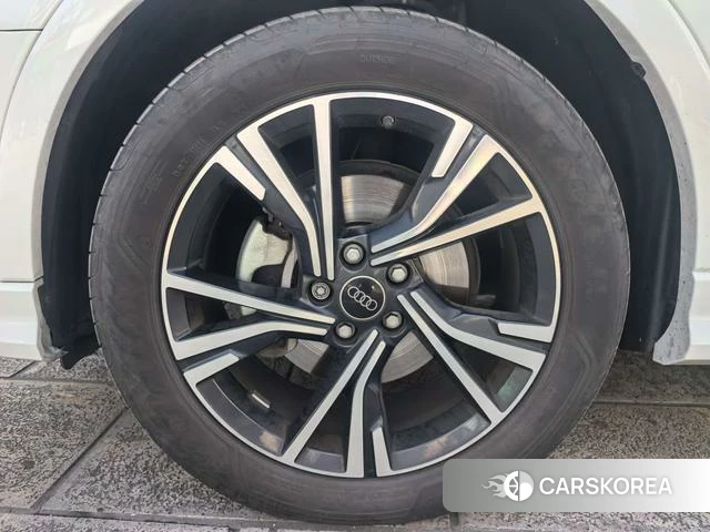 Audi Q3 Sportback id 4297984 из Китая 11