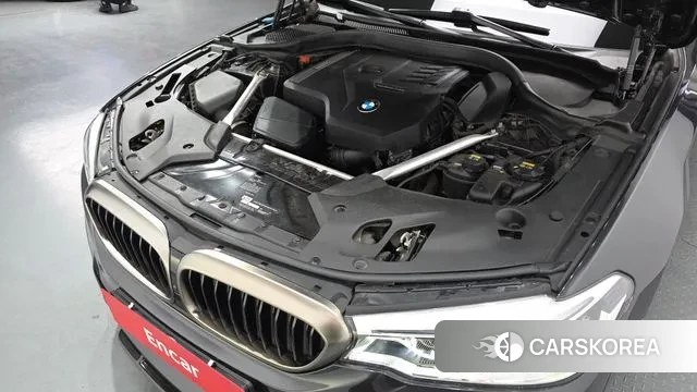 BMW 5 Series (G30) id 3718102 из Кореи 16