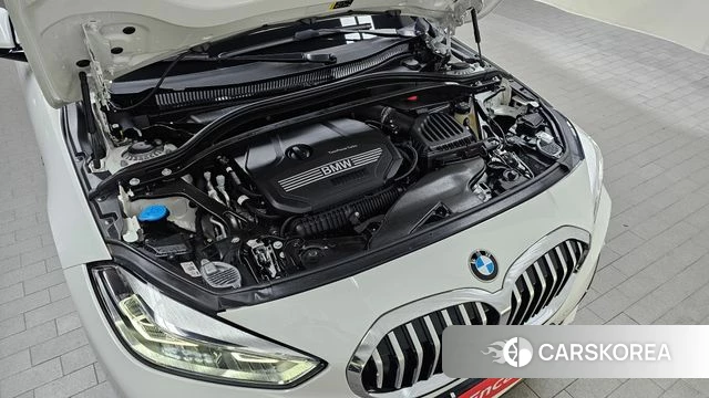 BMW 1 Series (F40) id 3921916 из Кореи 16