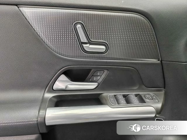 Mercedes-Benz GLA id 4221405 из Китая 16