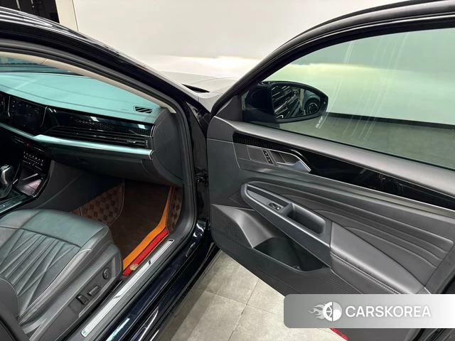 Volkswagen Passat id 4258842 из Китая 16