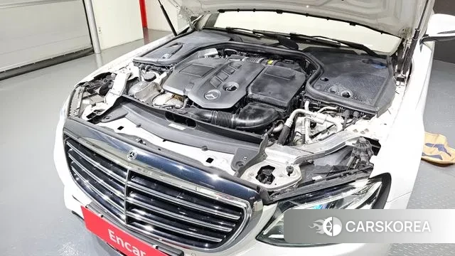 Mercedes-Benz E-Class W213 id 3336118 из Кореи 16