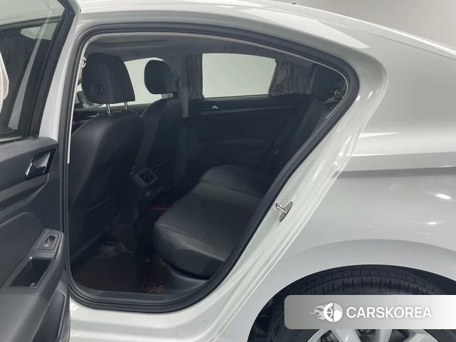 Volkswagen Bora id 4274366 из Китая 16