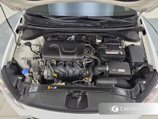 Hyundai Avante AD id 3761462 из Кореи 16