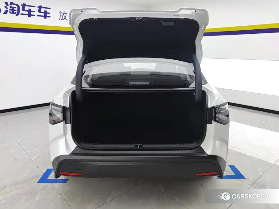 Toyota bZ3 id 4681162 из Китая 12
