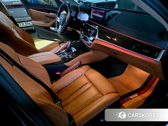 BMW 5 Series (G30) id 3288089 из Кореи 10