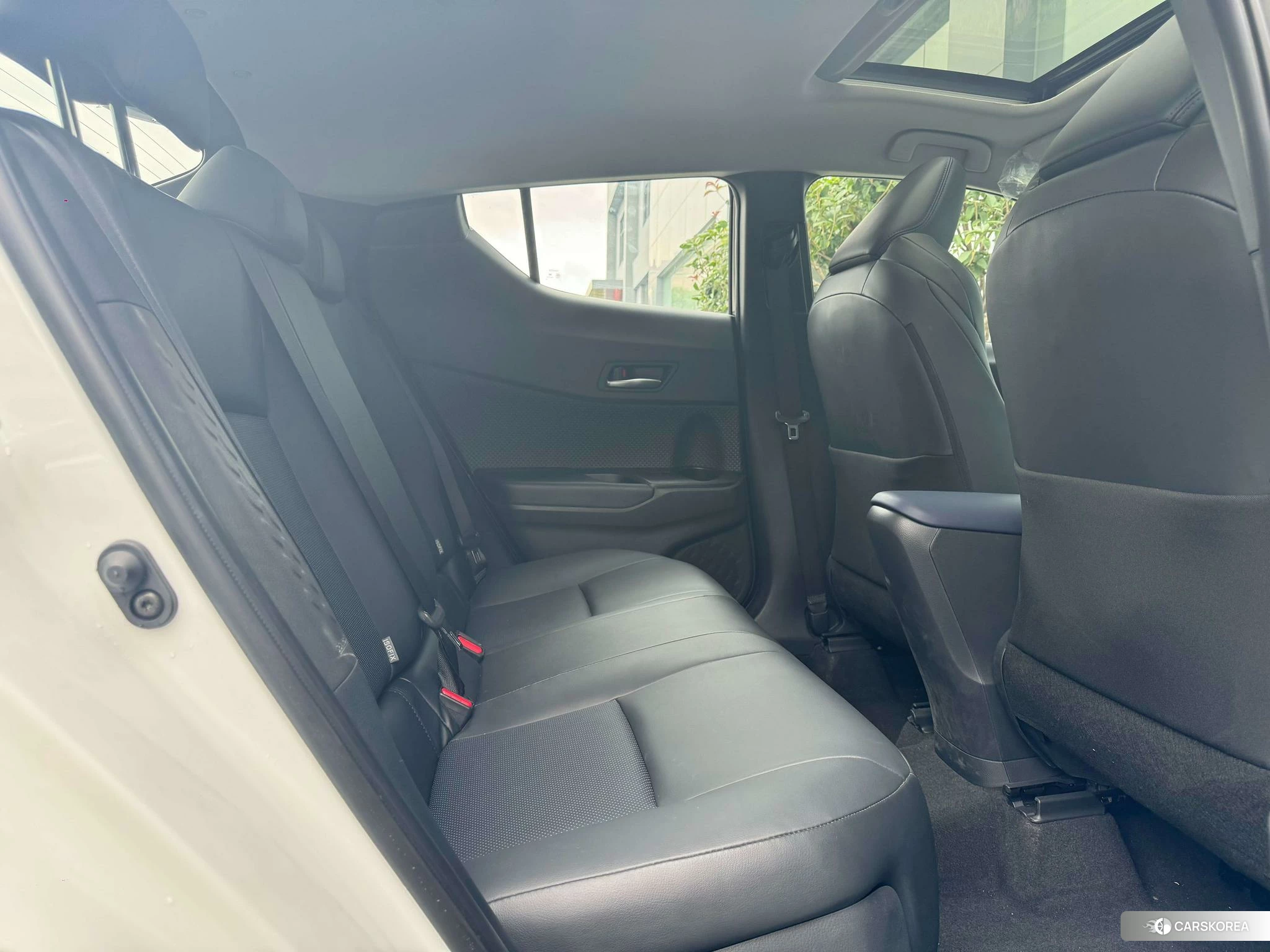 Toyota C-HR id 4440580 из Китая 8