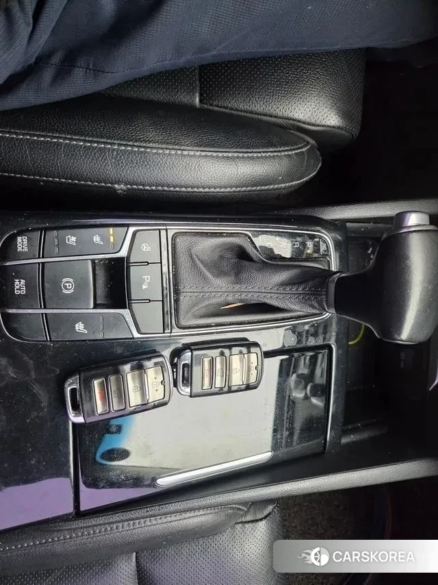 Kia Come New K7 2018 Серебристо-серый из Кореи, фото 6