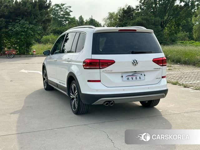 Volkswagen Touran L id 4359544 из Китая 23
