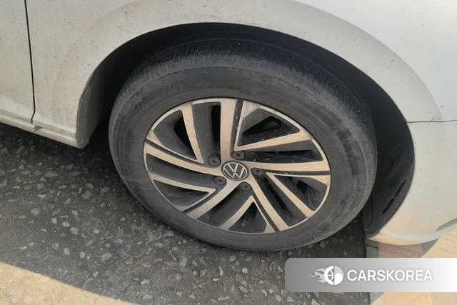 Volkswagen Lavida id 4290535 из Китая 13