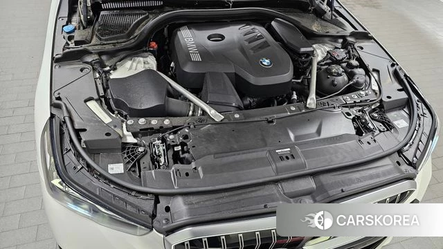 BMW 5 Series (G60) id 4505648 из Кореи 16