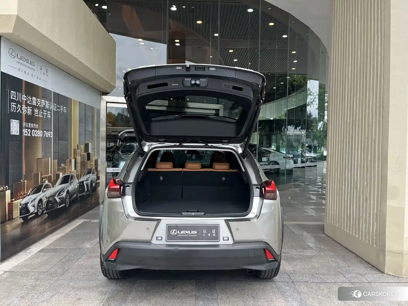 Lexus UX 2022 Silver/gray из Китая, фото 6