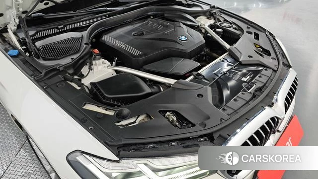 BMW 5 Series (G30) id 3898833 из Кореи 16