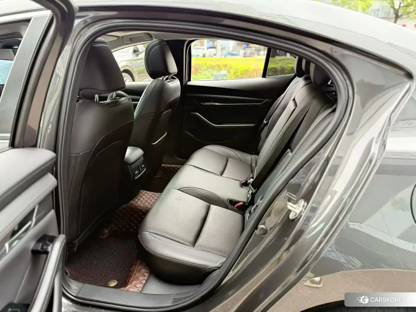 Mazda 3 2024 Silver/gray из Китая, фото 6