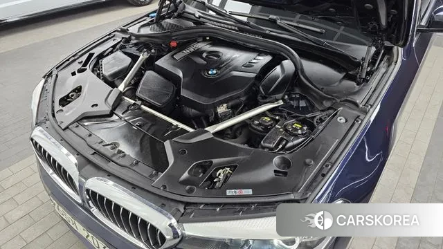 BMW 5 Series (G30) id 3520179 из Кореи 16