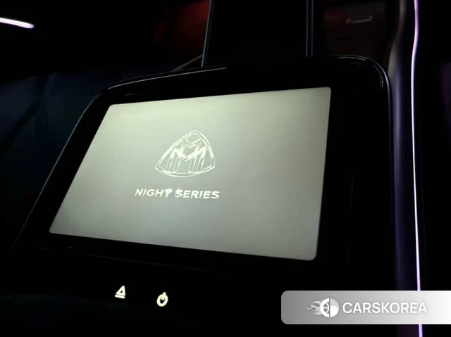 Mercedes-Benz Maybach EQS SUV 2026 Белый из Китая, фото 6